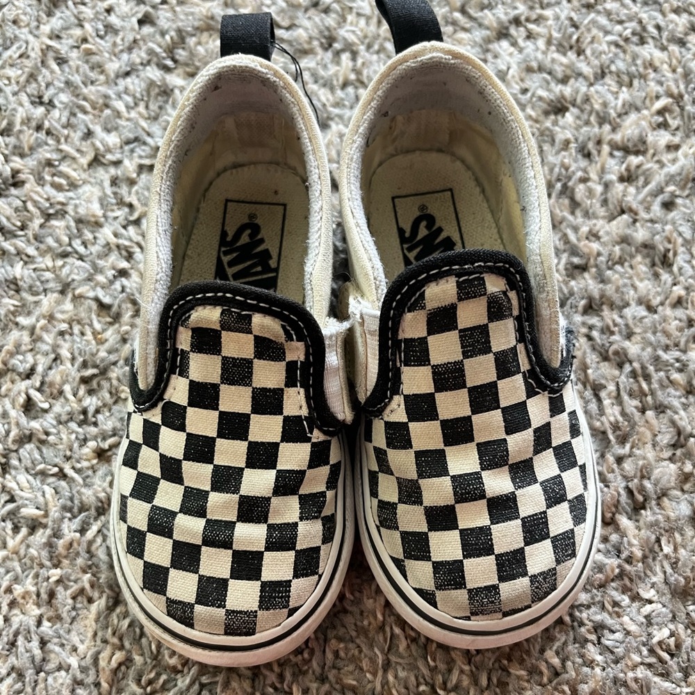 Toddler Black & White Vans (Size 8)